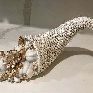 Elegant White and Gold Woven Cornucopia